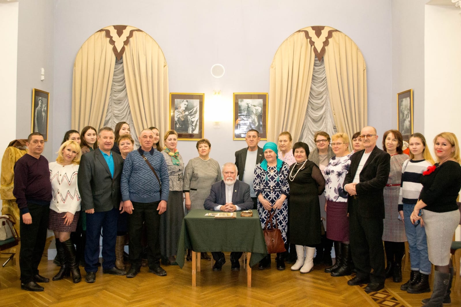 Театр к свету ведет (экскурсия) — Татарский государственный театр драмы и  комедии имени Карима Тинчурина