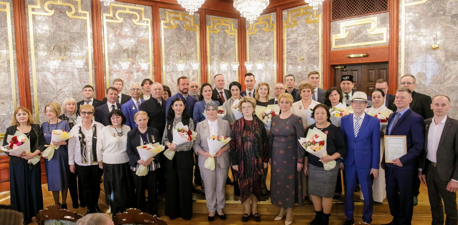 Артисты театра Тинчурина награждены государственными наградами