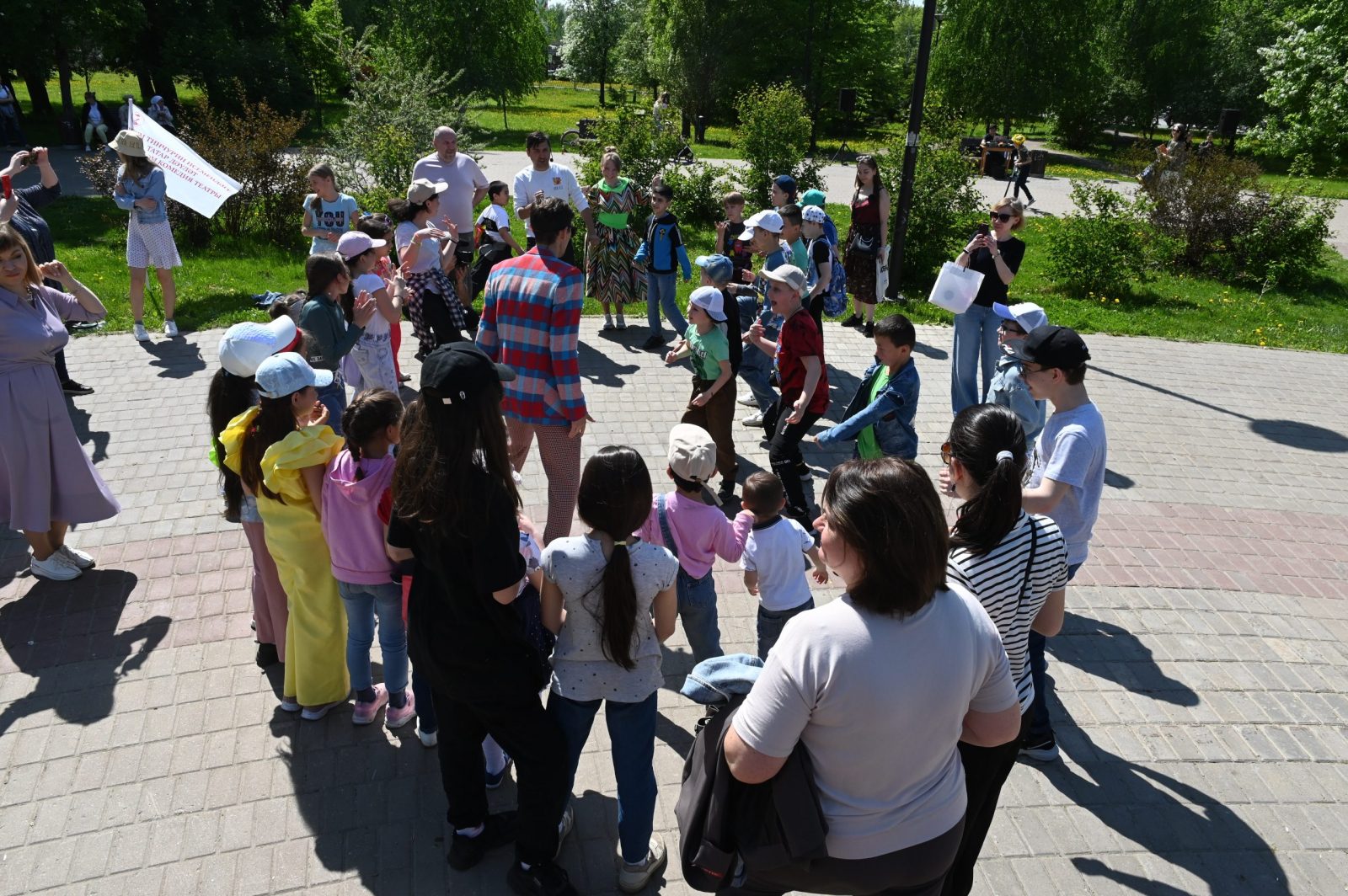 Детский праздник театра Тинчурина  посетили более 300 человек