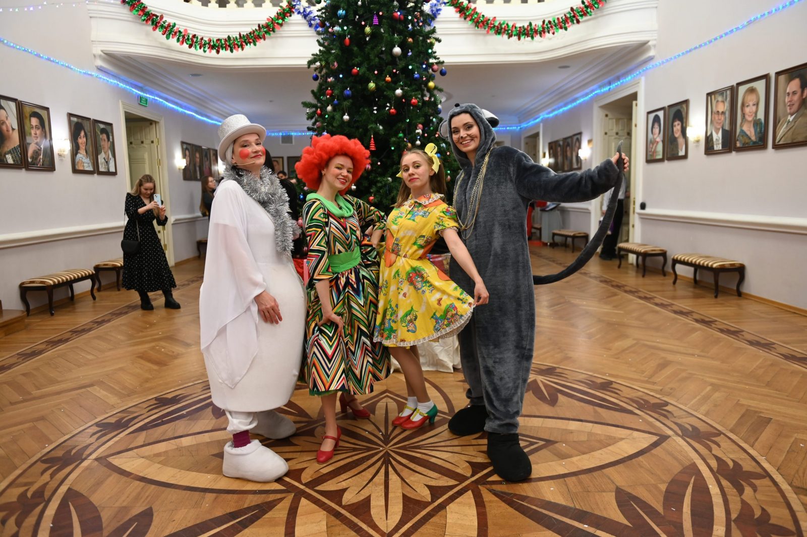 В Тинчуринском театре прошло новогоднее представление для детей мобилизованных
