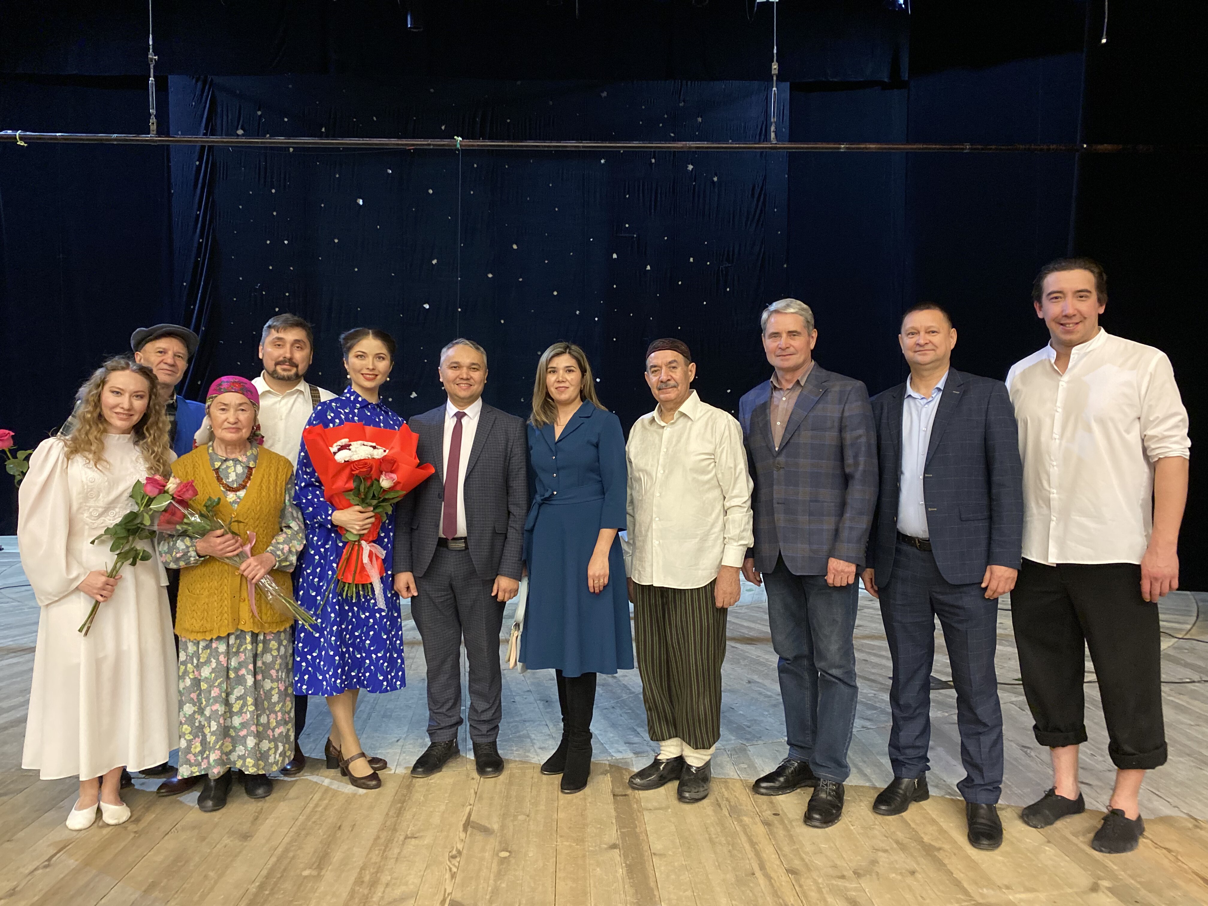 Башкортстан мәдәният министры урынбасары гастроль спектаклен тамаша кылды